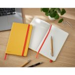 Leitz COSY Soft touch jegyzetfüzet (A5), meleg sárga, kockás