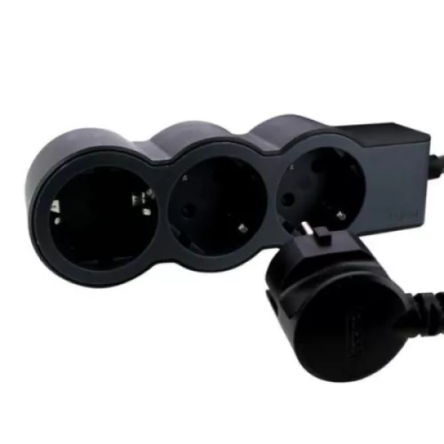 Legrand 694560 3m vezetékkel fekete 6x2P+F elosztósor