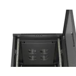 Lanberg FF01-6822-23B 19 22U SZÉL:600mm MÉLY:800mm MAG:1159mm lapraszerelt hálós fémajtós fekete álló rack szekrény
