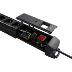 Lanberg SP1-05F-0300-BK 5x Schuko aljzat túlfeszültség ellen védett 3m kapcsolós fekete elosztósor