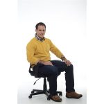 Irodai szék, karfás, fekete szövetborítás, feszített hálós háttámla, fekete lábkereszt, MAYAH "Fun"