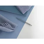 Golyóstoll, 0,7 mm, ezüst színű klip, Waterloo kék tolltest, PARKER "Royal Jotter", kék