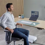 Laptopállvány, hordozható, FELLOWES "Alumia™, fekete
