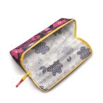 Tolltartó, háromszög alakú, kifordítható, cipzáras, MAPED "Open XXL Pattern", virág mintás