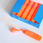 Szövegkiemelő lapos test Bluering narancs