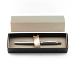 Golyóstoll 0,8mm, fém, rozsdamentes acél test, díszdobozban Bluering Metal, írásszín kék