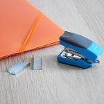 Tűzőgép 15lap, 24/6, mini Bluering M322 világoskék test