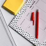 Golyóstoll 0,5mm hatszögletű test kupakos Bluering® Flash, írásszín piros